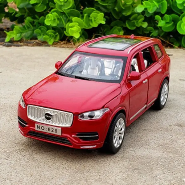 1:32 Scale Alloy Volvo XC90 Diecast Model - Image 8