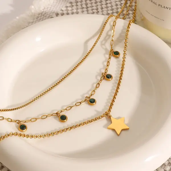 Vintage Green Star Pendant Necklace for Women - Image 6
