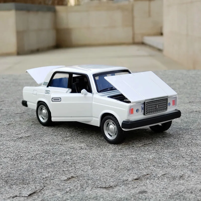 1/32 LADA NIVA Classic Diecast Model 4 1/32 LADA NIVA Classic Diecast Model - Image 4