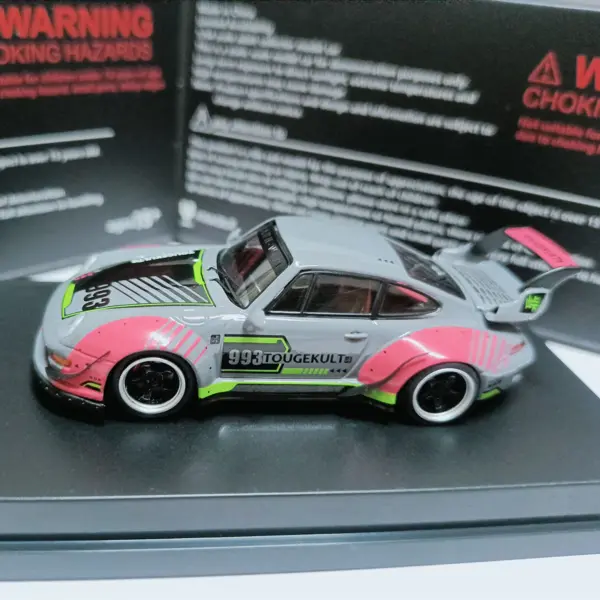 1:64 Porsche 911 993 RWB Diecast Model - Image 6