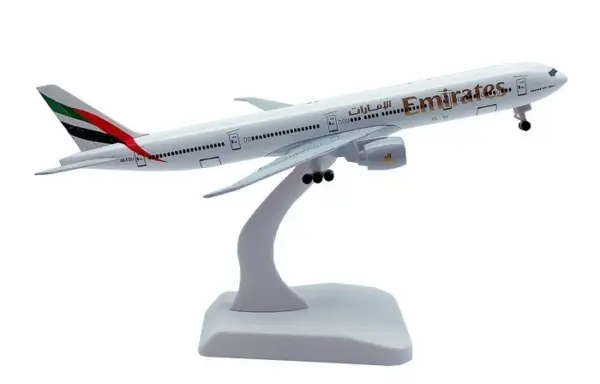 20cm B777 Metal Aircraft Model for Home Decor - Image 15