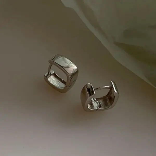 Smooth Metal Chunky Hoop Earrings 72mm x 45mm - Image 18
