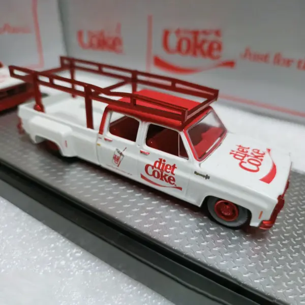 1:64 Scale Chevrolet GMC Classic Diecast Truck - Image 6
