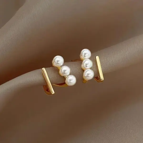 Geometric Pearl Stud Earrings for Elegant Style - Image 12
