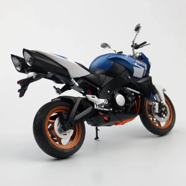 1/12 Scale Suzuki B-King Diecast Motorcycle - Image 4