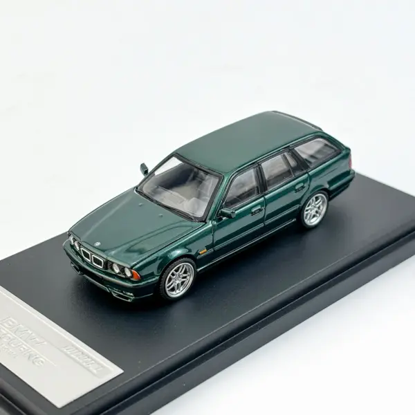 Mortal BMW 5 Series E34 1:64 Diecast Model - Image 9
