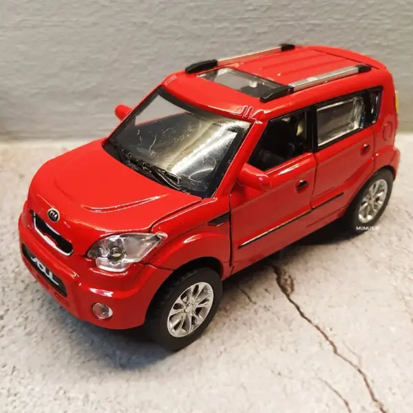 1:32 KIA SOUL Diecast Car Model - Image 10