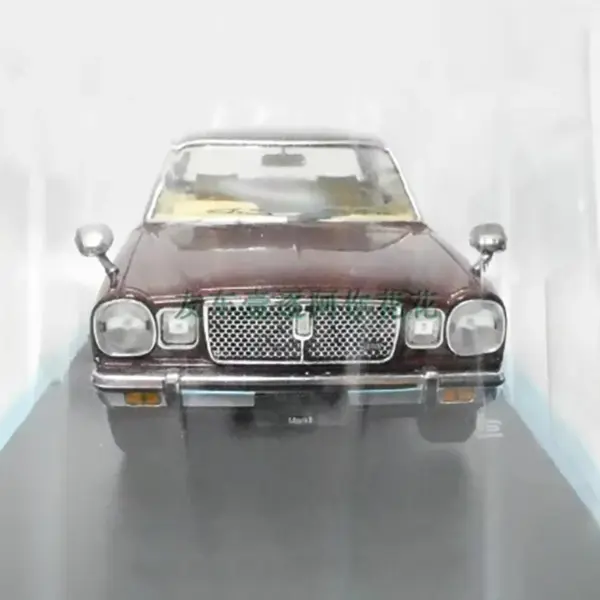 1:24 Scale Diecast Mark II HT 2600 Grande Model - Image 4