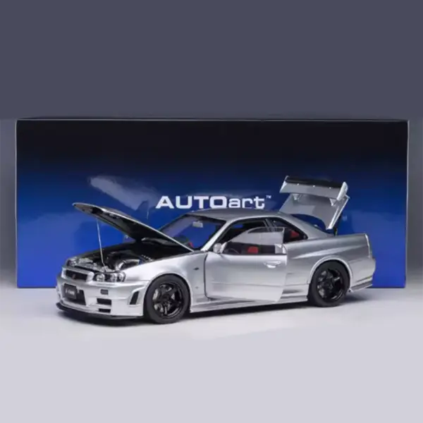AUTOART 1:18 Skyline GT-R34 V-Spec Model - Image 9