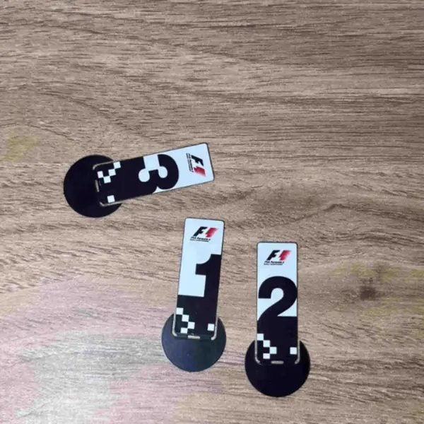 1:18 Scale F1 Parking Plate Model Decor - Image 2