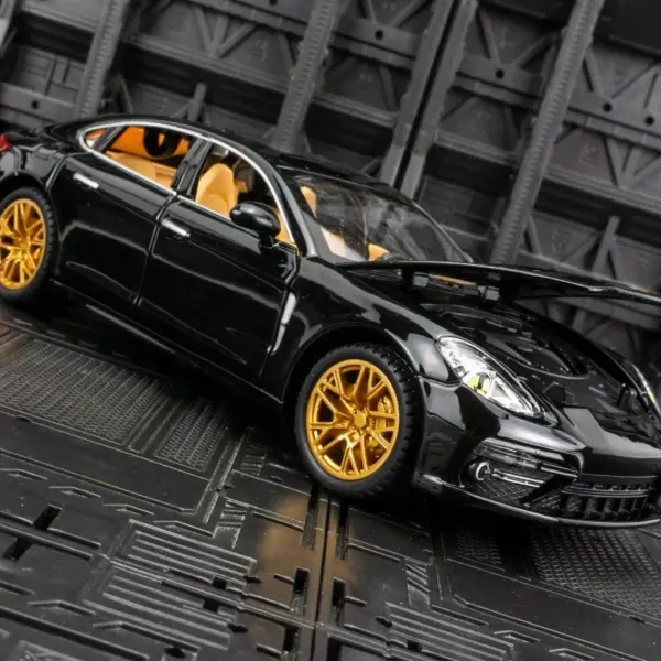 1:24 Porsche Panamera Diecast Model Car - Image 4