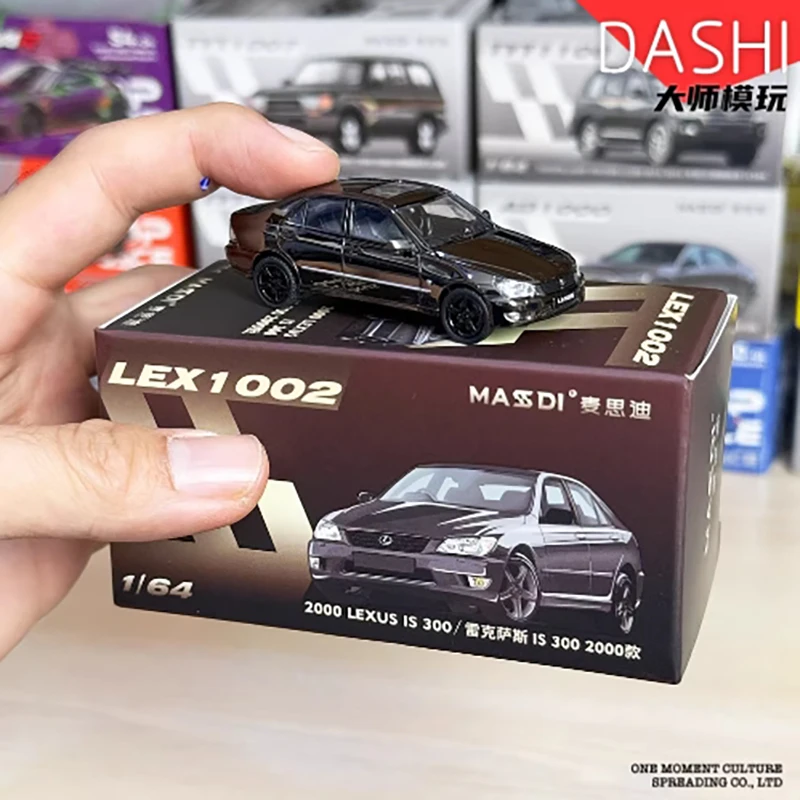 MASSDI 1/64 Scale Lexus IS300 LM500h Model 2 MASSDI 1/64 Scale Lexus IS300 LM500h Model - Image 2