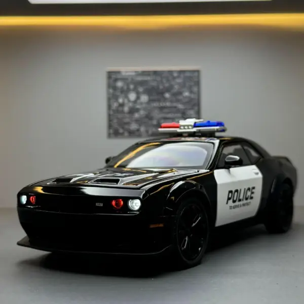 1:22 Dodge Challenger Redeye Hellcat Model - Image 2