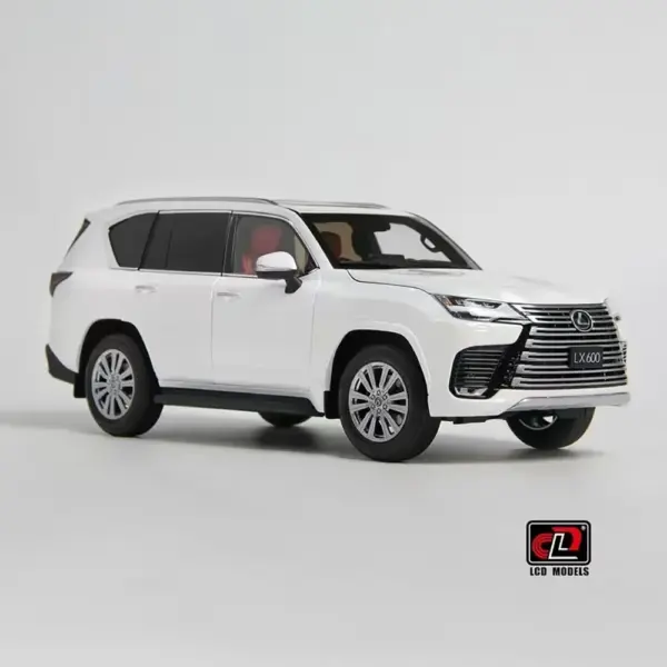 Lexus LX600 1:18 Scale Diecast Model Car - Image 2