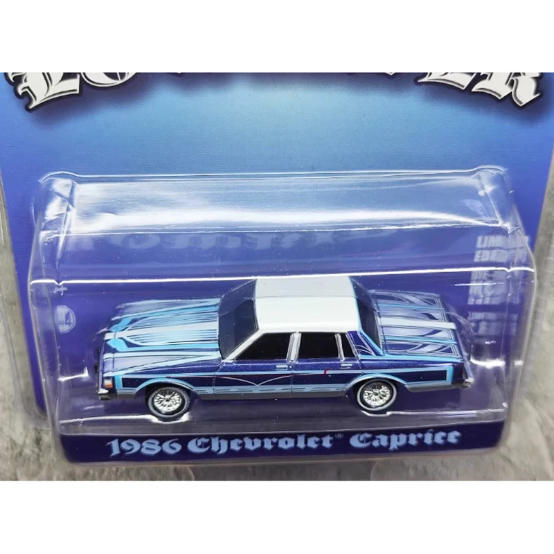 1/64 Scale 1986 Caprice Diecast Model Car 5 1/64 Scale 1986 Caprice Diecast Model Car - Image 5