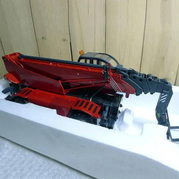1:32 Scale Alloy High Altitude Tractor Model - Image 2