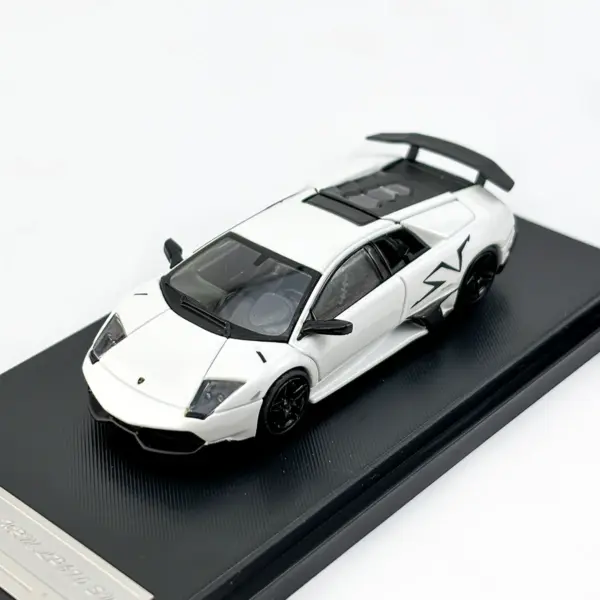 HRM 1:64 Scale Diecast Lamborghini LP670 SV Supercar - Image 7