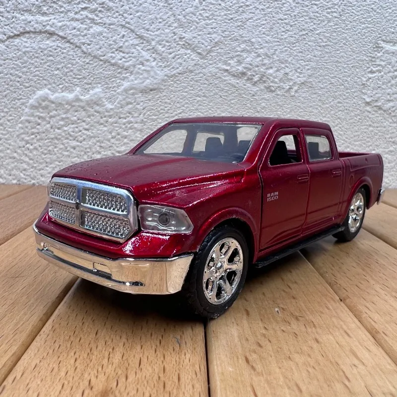 1:32 Scale RAM 1500 Pickup Truck Model with Flaws 6 1:32 Scale RAM 1500 Pickup Truck Model with Flaws - Image 6