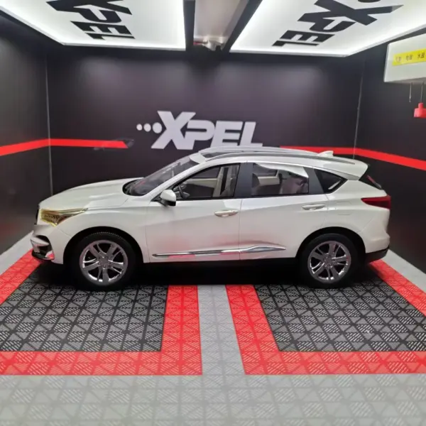 Defective 1:18 Honda Acura RDX Resin Model - Image 5