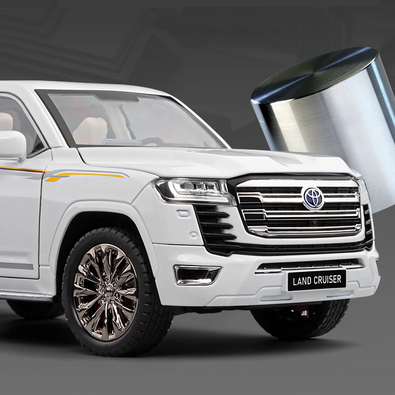 1/18 Toyota Land Cruiser LC300 Diecast Model 2 1/18 Toyota Land Cruiser LC300 Diecast Model - Image 2