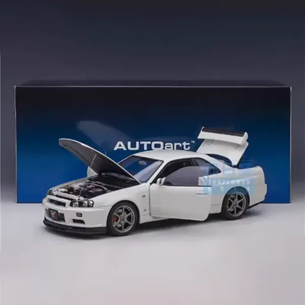 AUTOART 1:18 Skyline GT-R34 V-Spec Model - Image 4
