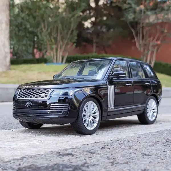 Large 1/18 Rover Sports Alloy Car Model - Image 8