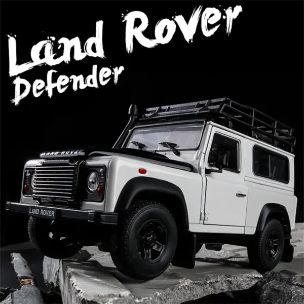 WELLY 1:24 Land Rover Defender Diecast Model - Image 3