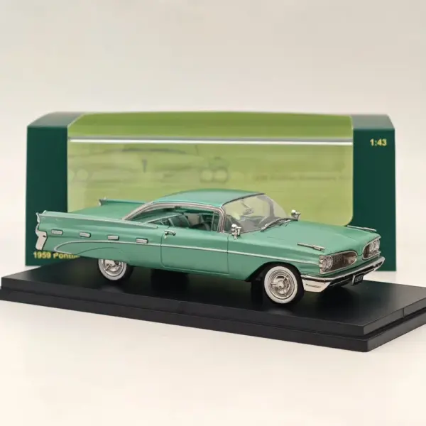 Pontiac Bonneville 1959 1:43 Diecast Model - Image 6