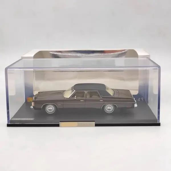 Newport 1974 Resin Model Car 1/43 Scale - Image 6