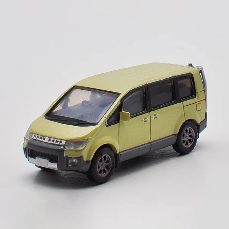 1:64 Scale Delica Business Van Model Car 5 1:64 Scale Delica Business Van Model Car - Image 5