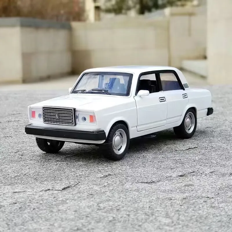 1/32 LADA NIVA Classic Diecast Model 3 1/32 LADA NIVA Classic Diecast Model - Image 3