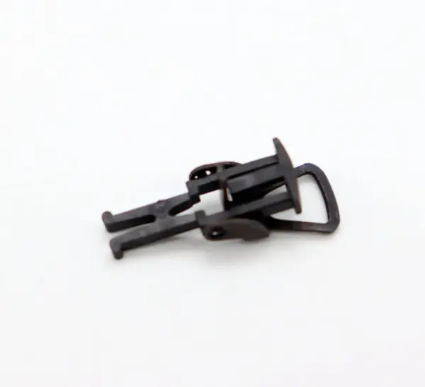 HO Scale 1/87 Train Hook Connection Accessory - Image 6