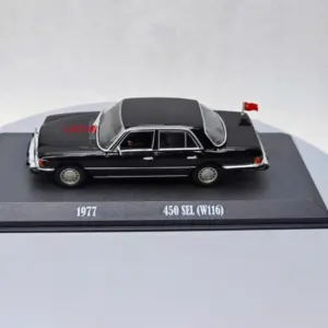 1:43 Scale 1977 Benz 450 SEL Diecast Model 8 Sb7719d7dc72640568bdaca803a23d16bH