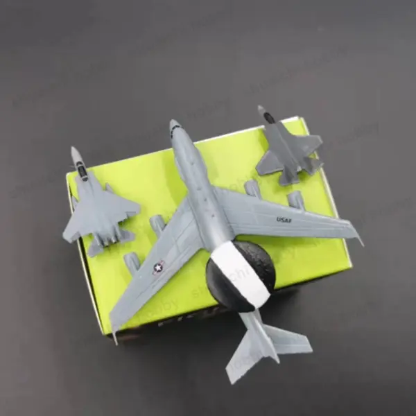 1/700 Scale E-3 Sentry Model Aircraft Set - Image 2