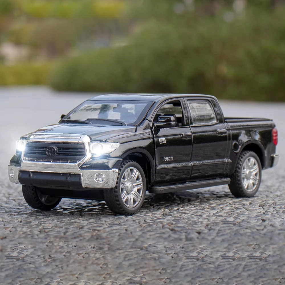 1:32 Toyota Tundra Diecast Pickup Truck 6 1:32 Toyota Tundra Diecast Pickup Truck - Image 6