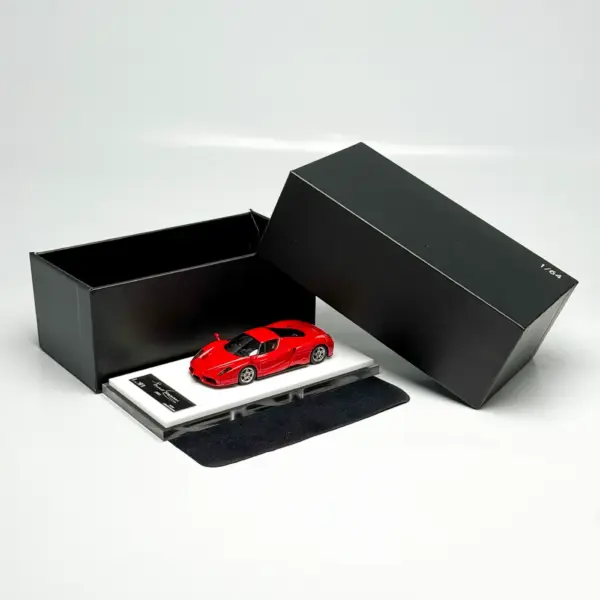 LJM 1:64 Resin ENZO Classic Sports Car Model - Image 9
