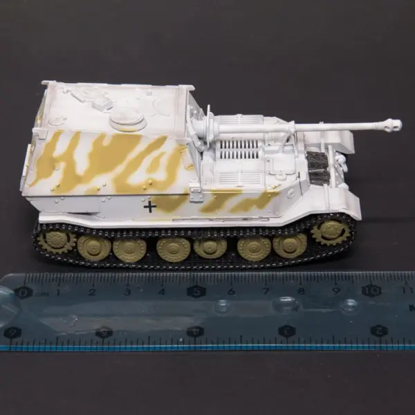 1:72 Scale Jagdpanzer TIGER/P Model Tank - Image 6