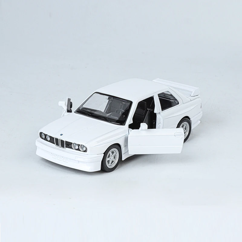 1:36 BMW M3 1987 Diecast Model Car 5 1:36 BMW M3 1987 Diecast Model Car - Image 5