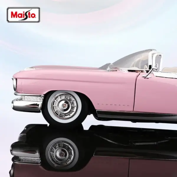 Maisto 1:18 Diecast Cadillac Eldorado Biarritz - Image 4
