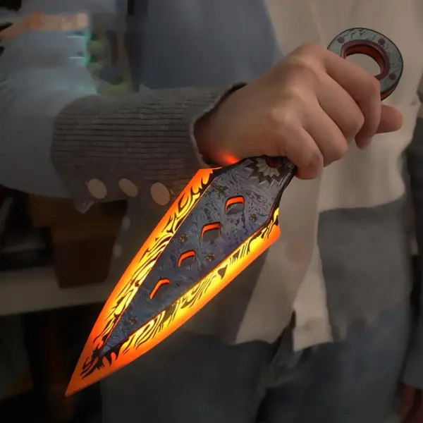 Apex Legends Heirloom Octane Kunai Keychain - Image 5