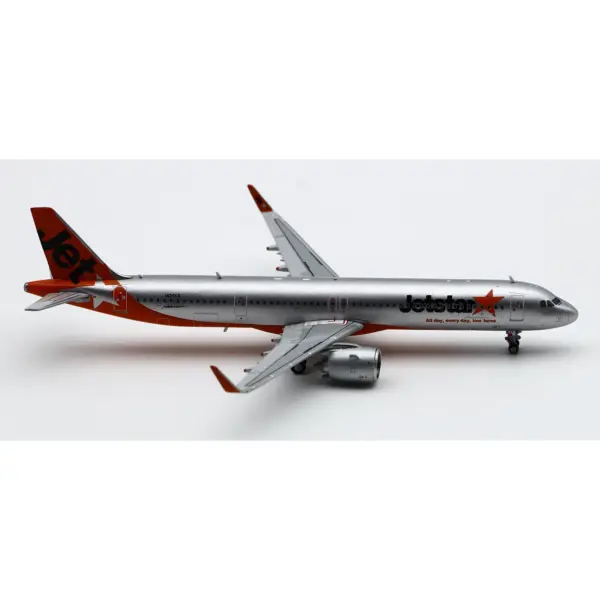 Jetstar Airbus A321neo Scale Model JA26LR - Image 6