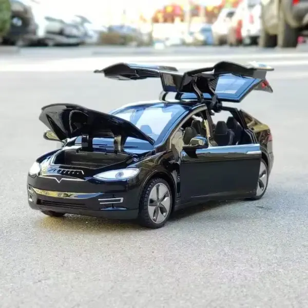 1:32 Alloy Model X S SUV Diecast Car - Image 8