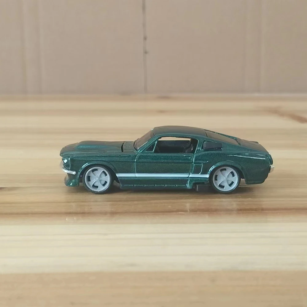 1967 Ford Mustang GT Diecast Model 1:64 4 1967 Ford Mustang GT Diecast Model 1:64 - Image 4