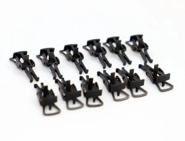 HO Scale 1/87 Train Hook Connection Accessory - Image 4