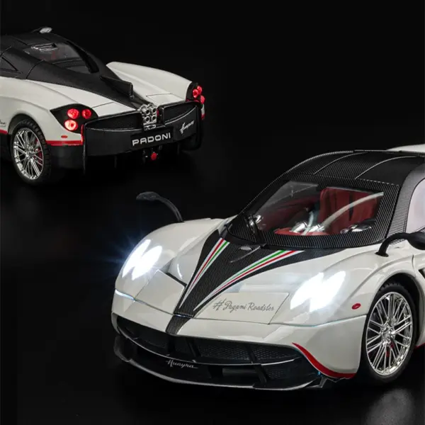 Pagani Huayra Dinastia 1:18 Metal Model Car - Image 3