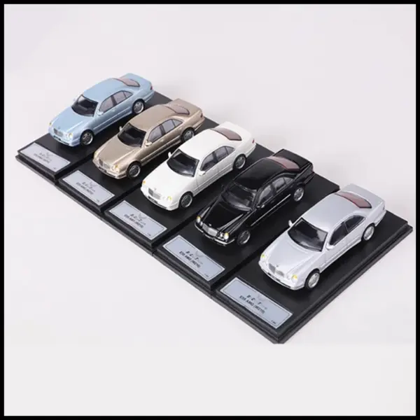 1:64 Scale E55 AMG W210 Diecast Car Model - Image 3