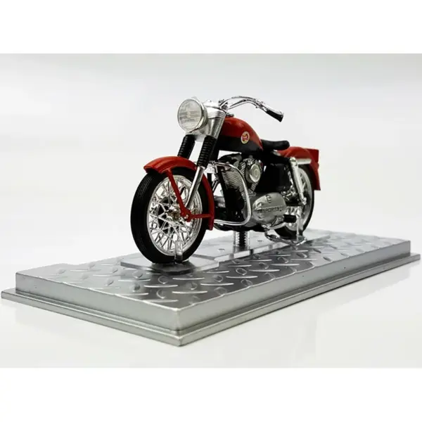 Diecast 1:24 Scale 1957 XL Sportster Model - Image 4