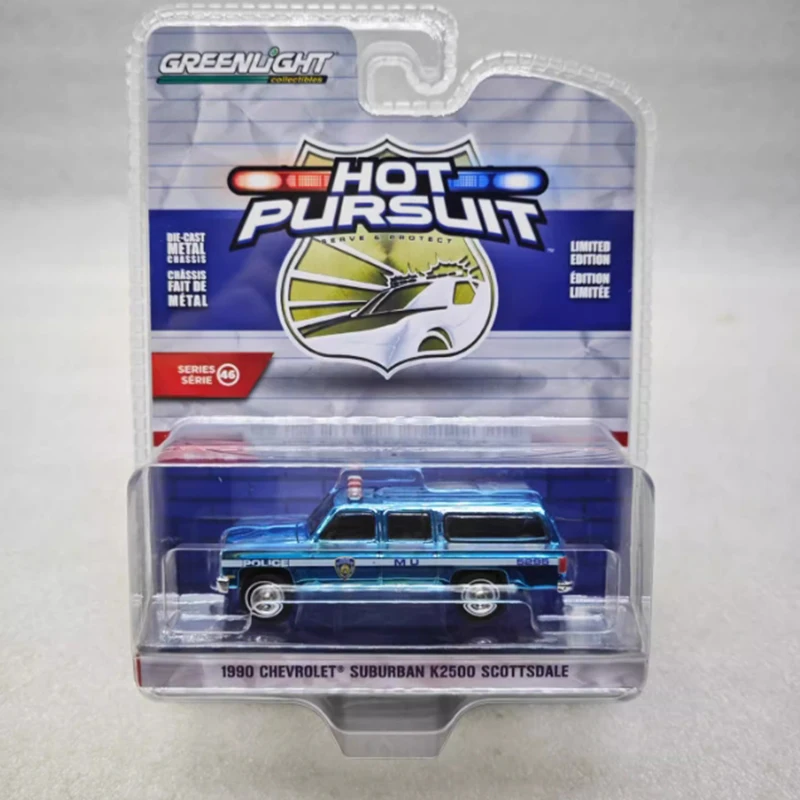 1:64 Diecast 1986 GMC Suburban Model 6 1:64 Diecast 1986 GMC Suburban Model - Image 6