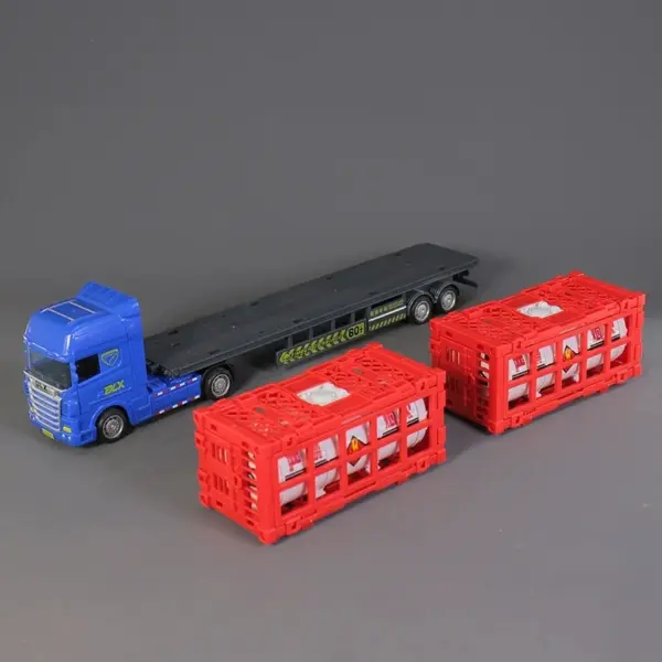 1:50 Scale Plastic Oil Tank Transport Model - Image 4