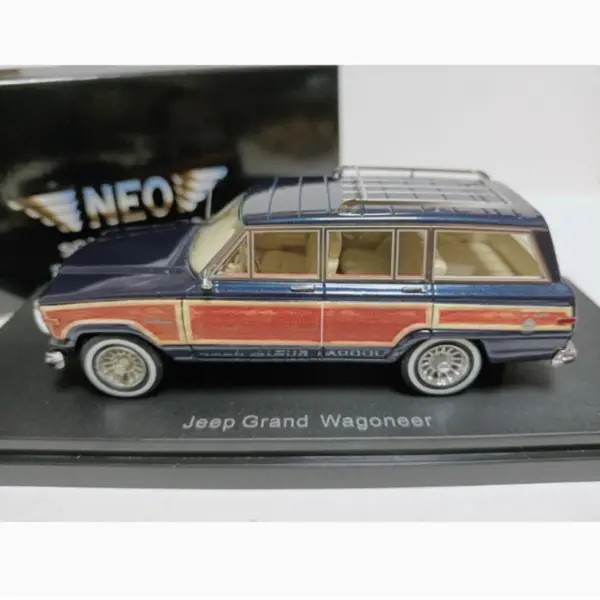 1/43 Scale Grand Wagoneer SUV Resin Model Car - Image 7